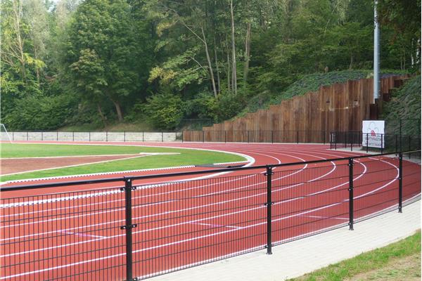 Aménagement piste d'athlétisme en PU - Sportinfrabouw NV